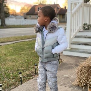 Only worn once , it’s true to size